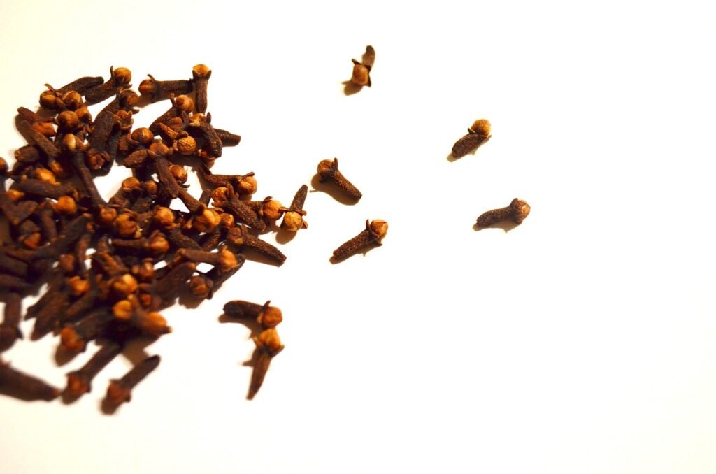 cloves, background, spices-20122.jpg